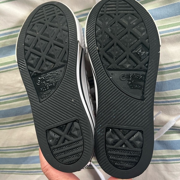 Converse Kids High-Top White and Pink chrome butterflies Floral - Picture 3 of 6